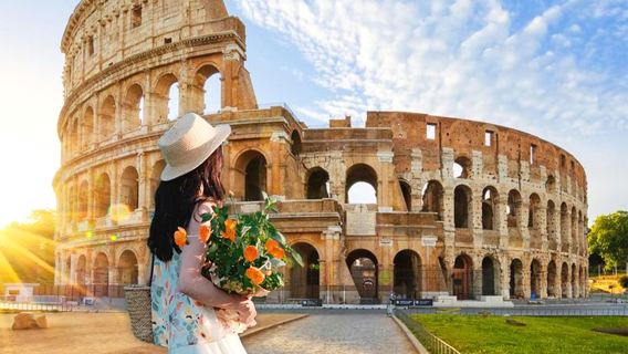 Private tours - 1.5-hour Chinese guided tour of the Colosseum in Rome, Italy with multilingual guide certification