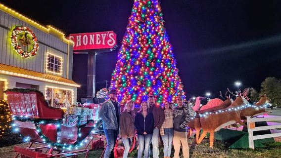 Pigeon Forge: Smoky Bear Holiday Lights Tour