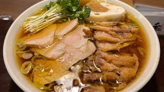 Sapporo: Ramen Tasting Tour with 3 Mini Bowls of Ramen
