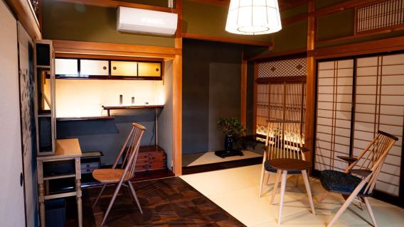 Immersive facial treatment in a Japanese space