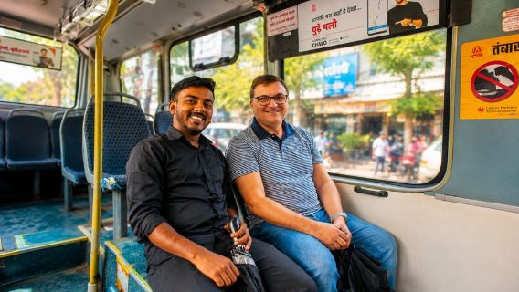 Mumbai: Local Transport & Dabbawalla Lunch Box Delivery Tour