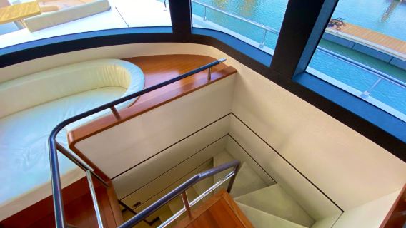 深圳大梅沙遊艇會78英尺豪華遊艇包船出海+帶飛橋+KTV+海釣+遊艇自駕體驗