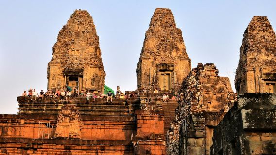 Angkor Wat: Sunrise Guided Tour