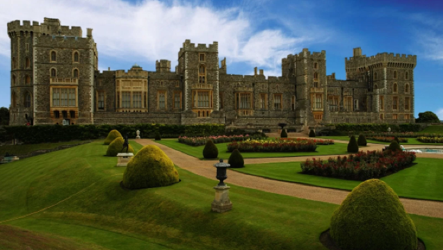 Lawatan Sehari ke Windsor + Stonehenge + Oxford dari London, UK [Dapatkan Penerangan Berpandu 3 Jam Percuma di Muzium British + Tiket Masuk ke Balai Cerap]