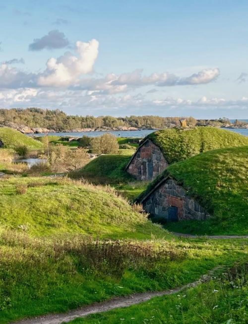 芬蘭+赫爾辛基主教座堂+琥珀屋一日遊/行程可調-中文專車