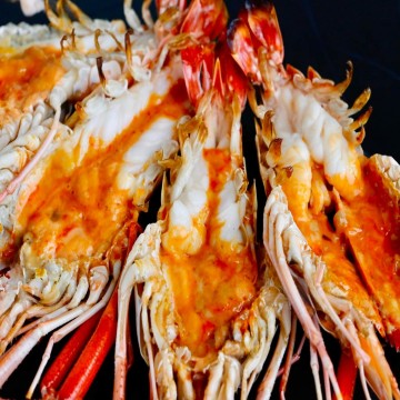 Buffet di Rainbow Sky Hotel Bangkok & Tiket masuk ke dek observasi lantai 81 34701