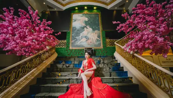 กรุงเทพฯ โกลเด้นโดม คาบาเร่ต์โชว์ ทัวร์กลางคืน [VIP แถวหน้า 6 แถว]|ทรัพยากรที่มีข้อได้เปรียบ|หน้าตาดี