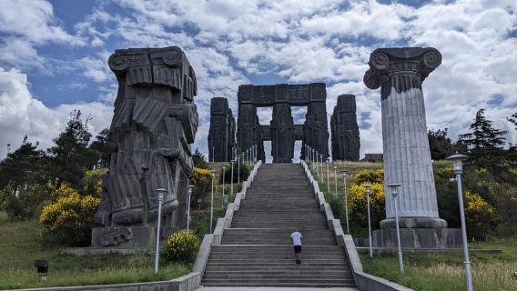 Dari Tbilisi: Chronicles of Georgia, Jvari & Mtskheta Tour