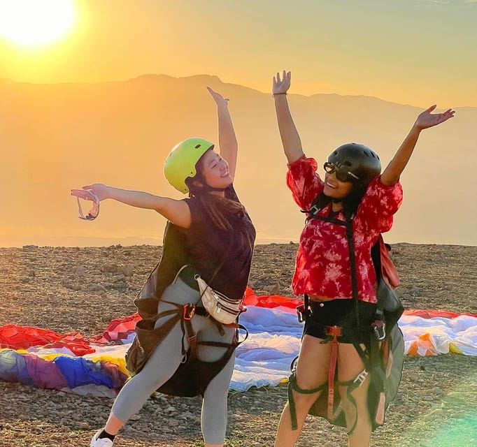 Marrakech: Paragliding over Agafay Desert & Atlas Mnt Views