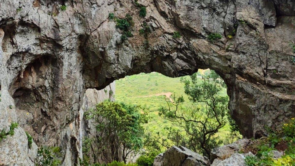 Gonnesa: การผจญภัยผ่านหุบเขาแห้งที่ Monte San Giovanni