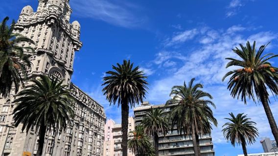 Montevideo: histórica y diversa (español/portugués)