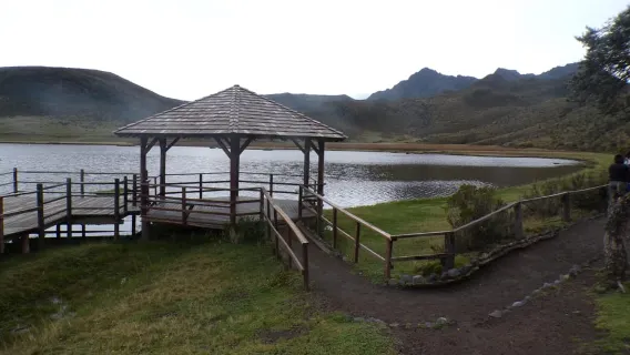 From Quito: Full Day Cotopaxi and Quilotoa