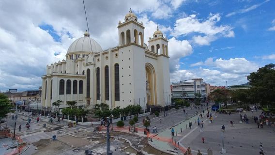 Centro Histórico y Parque Nacional El Boquerón: Lo mejor de San Salvador