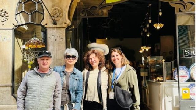 Palma de Mallorca: Walking Tour and Cathedral with Pastry