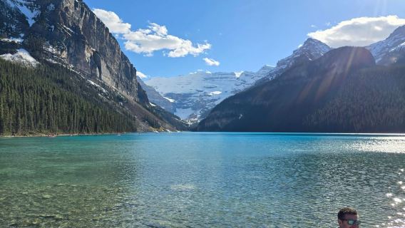 From Canmore/Banff:Moraine Lake & Lake Louise 1.5h per lake