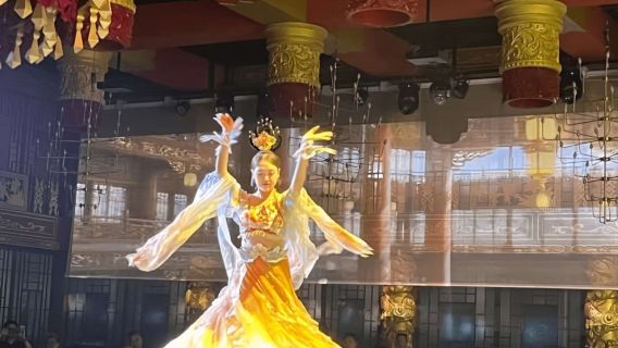 Chengdu Shu Kingdom Palace Banquet: Imperial-Grade Cuisine Blends with Grandiose Stage Shows