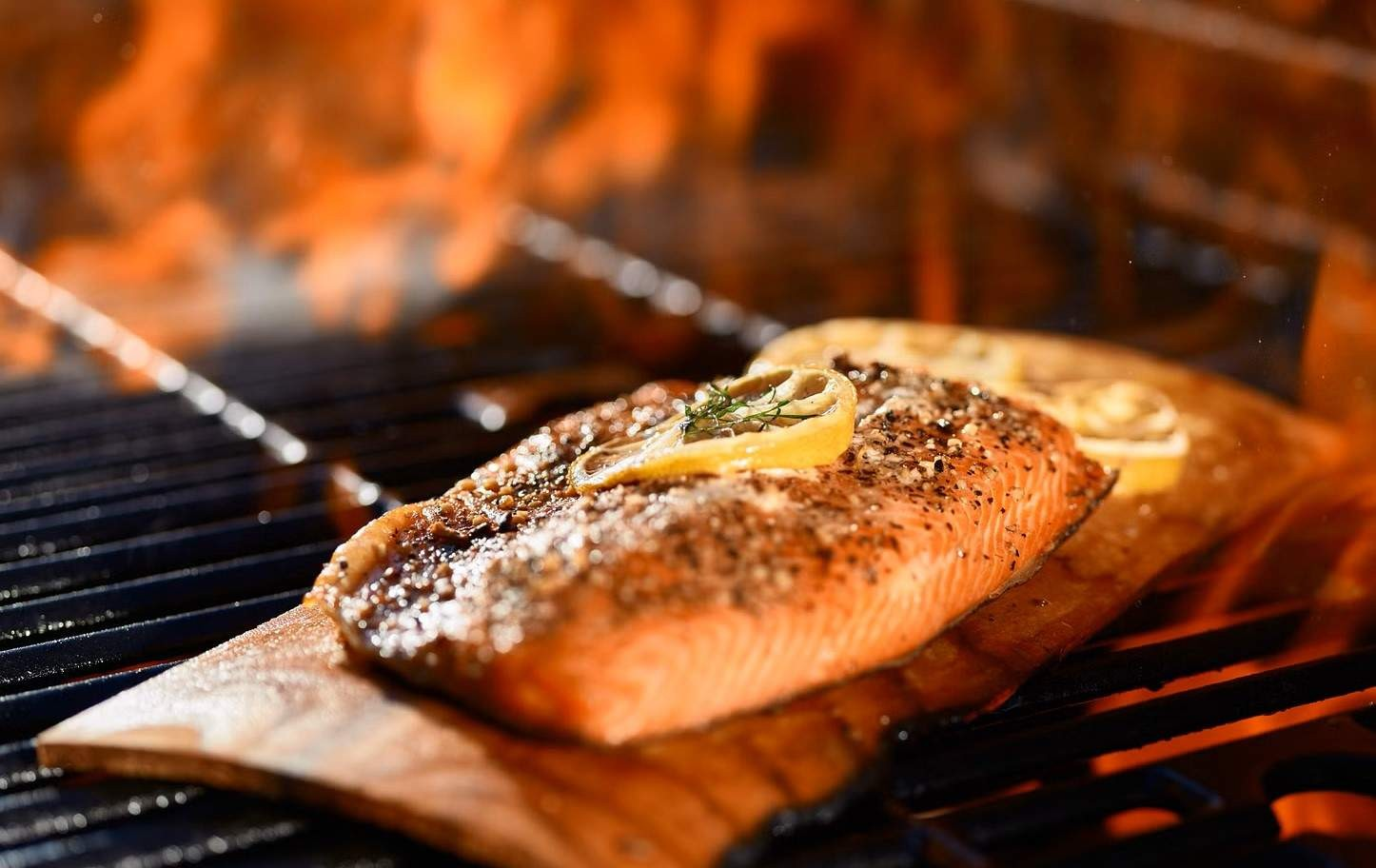 Lapland ice fishing experience from Rovaniemi, Finland [Chinese customer support + English guide]