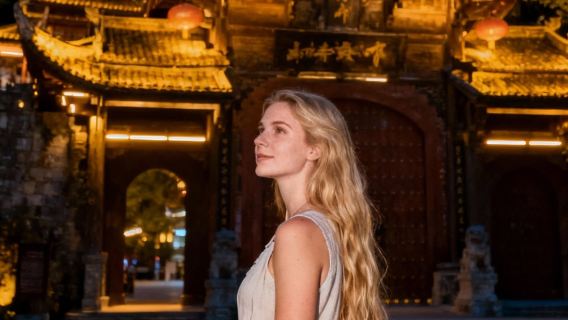 Chongqing Chiyou Jiuli City and Wujiang River Art Gallery 1-Day shared tour- 2-8 people - admission ticket included - Full transportation