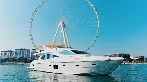 Dubai Marina: 1-Hr Yacht Tour with Ain Dubai Views