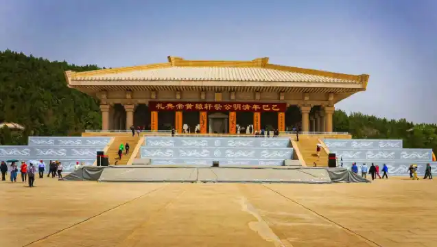 陜西黃河壺口瀑布+黃帝陵一日遊【贈特色中餐+專車接送】