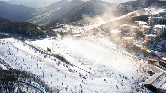 兩日兩次|雲上草原滑雪+安吉雷迪森世嘉飯店