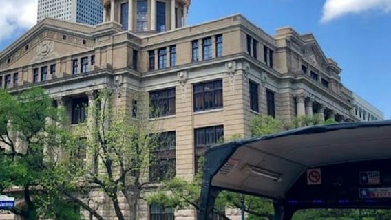 Houston: Guided City Tour by Open-Top Double Decker Bus
