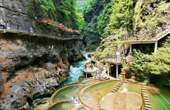 貴州銅仁古城+銅仁大峽穀+中南門+東山寺包車一日遊中英文服務