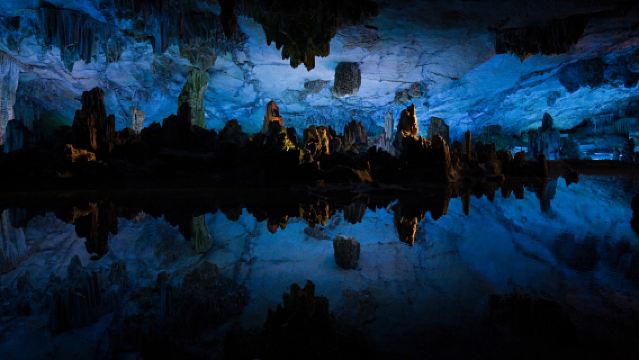 ทัวร์ 1 วันสำหรับครอบครัว: แพไม้ไผ่จุดชมวิวแม่น้ำหลี่ · หินขลุ่ย · สถานที่ท่องเที่ยวเขาช้าง (ไปกลับกุ้ยหลิน)