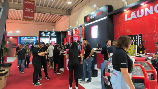 Brazil Curitiba: Penterjemah Profesional Cina-Portugis & Inggeris | Penterjemah Pameran | Pameran Auto Parts Curitiba | Pemandu Pelancong | Teman Perniagaan