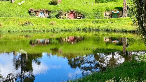 Hobbiton village + Rotorua tour from Auckland with Wai-O-Tapu thermal wonderland Day Tours