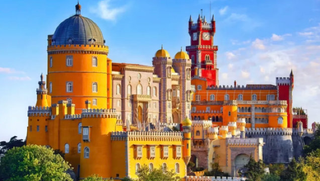 Portugal - Lissabon heen- en terugreis: Sintra + Paleis van Pena + Cabo da Roca | Engelstalige/Spaanstalige groepstour met samengestelde individuele reizigers