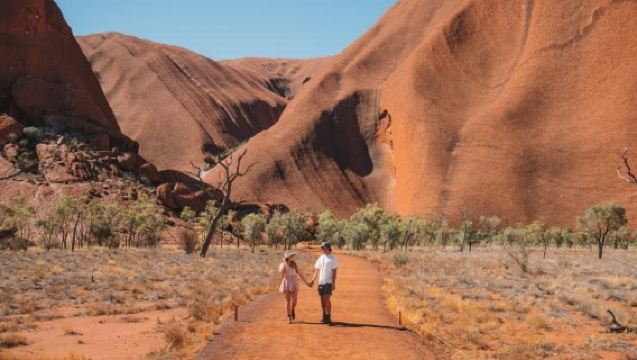 北領地烏魯魯日出岩石環遊之旅【輕徒步/中文導遊/聖跡尋蹤】