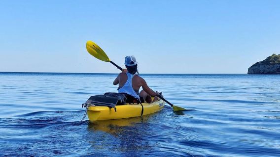 Alghero: Porto Conte Park Kayaking Tour with Aperitif