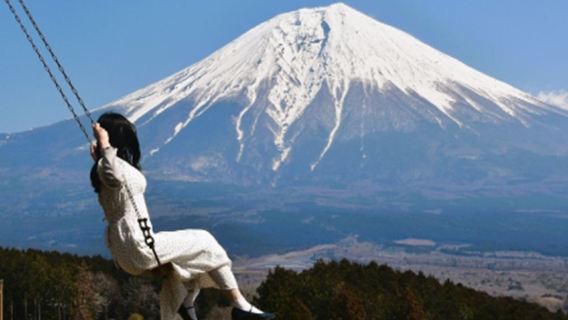 Fuji Dağı'na tırmanın! Tokyo'dan küçük gruplar için günübirlik tur: 5. İstasyona tırmanış + isteğe bağlı olarak Yamanaka Gölü'nde kuğu teknesi gezisi.