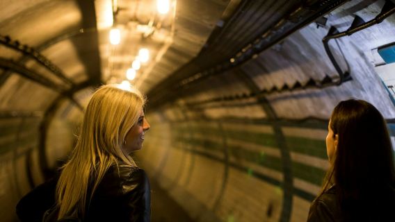 ลอนดอน พิคคาดิลลี่ เซอร์คัส: ทัวร์สถานีรถไฟใต้ดินที่ซ่อนอยู่