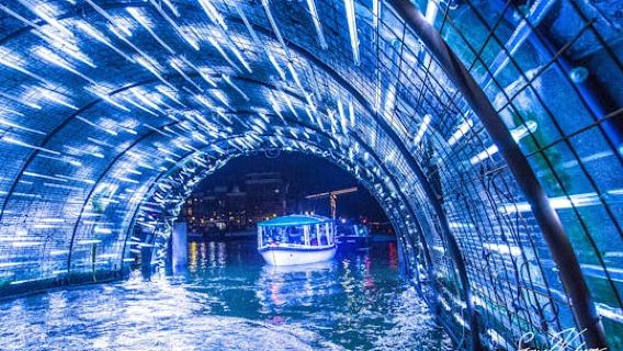 Amsterdam Light Festival canal cruise on a luxury boat