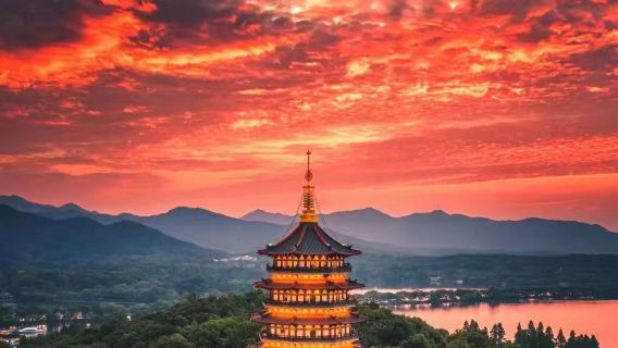 Hangzhou Foreign Language Private Guided Tour (Small Group)