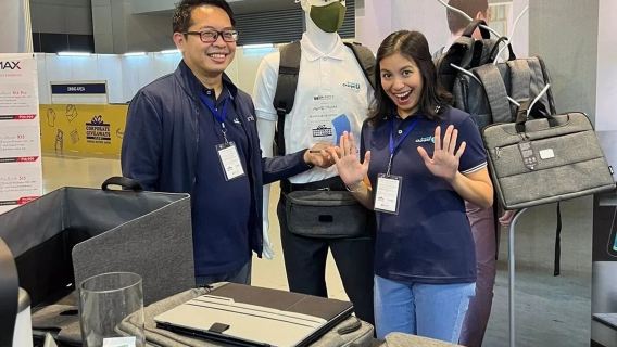 World Trade Center Exhibition in Manila, Philippines + Door-to-Door Pickup + Interpreter and guide Service