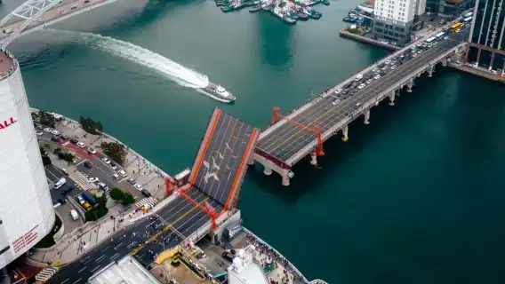釜山龍頭山公園＆影島大橋＆札嘎其市場一日遊