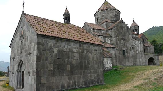 Descubra Armenia desde Tbilisi, Akhpat-dilijan-Sevan-Erevan.