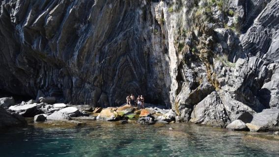 Manarola: 식전주와 함께하는 Cinque Terre 보트 투어