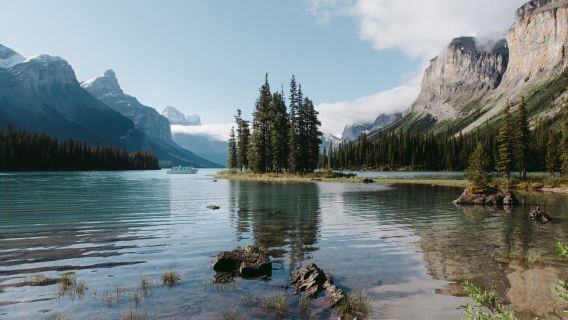 Jasper-Nationalpark: Bootsfahrt auf dem Maligne Lake mit Guide