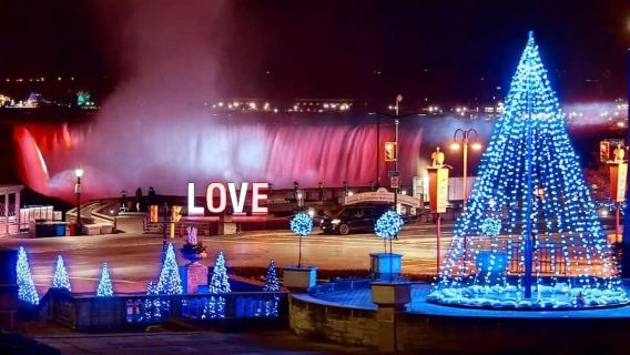 Desde Toronto: Festival de las Luces de Invierno, recorrido por las Cataratas del Niágara