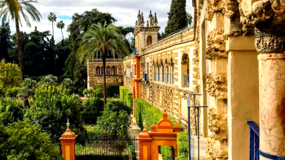 西班牙塞維利亞王宮＋塞維利亞鬥牛場＋瑪麗亞·路易莎公園／包車