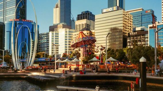 西澳大利亞珀斯市區倫敦閣－天鵝鐘塔－國王公園－藍色船屋一日遊