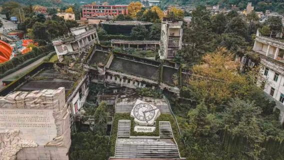 Private charter departure from Chengdu city center [Yingxiu Wenchuan Ruins + Dujiangyan Millennium Irrigation System + South Bridge Blue Tears]
