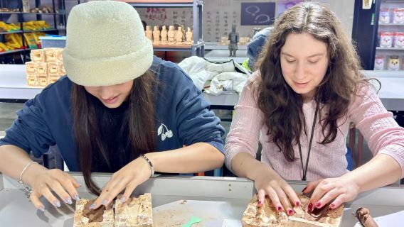 秦始皇帝陵博物院（兵馬俑）深度研學·手工坊『兵馬俑手工製作·彩繪兵馬俑·兵馬俑修復』約1-2小時<成品可帶走>