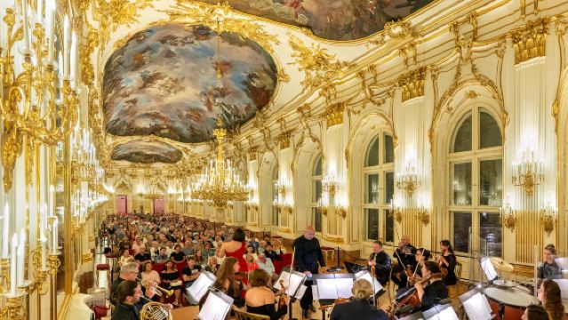 Schönbrunn Palace concert performance experience