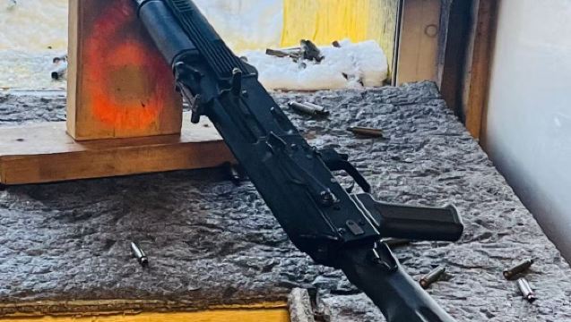 Rusia · Murmansk · Pengalaman Menembak Peluru Hidup