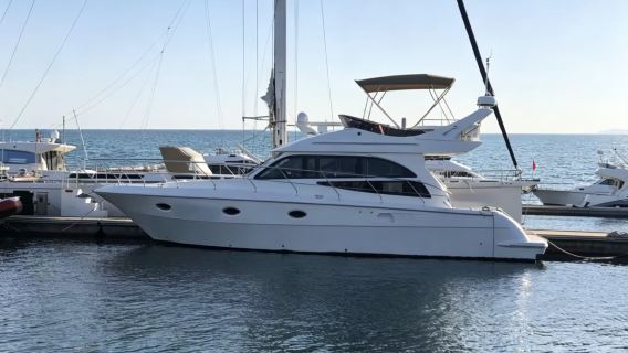 [Sewa bot yacht di Qingdao] Sewa bot yacht 42 kaki di Pusat Olimpik Layar Qingdao untuk pelayaran dan memancing